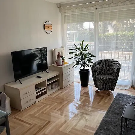 Apartman West - Private Parking Place Zagreb Extérieur photo