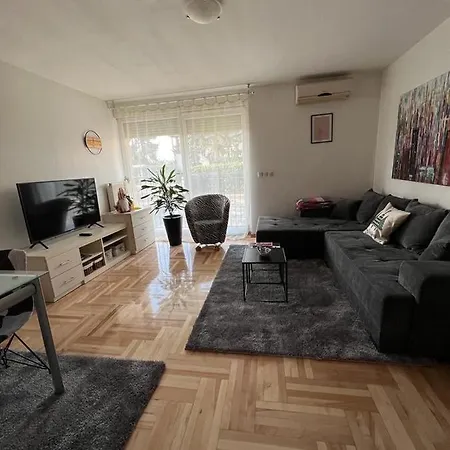 Apartman West - Private Parking Place Zagreb Extérieur photo